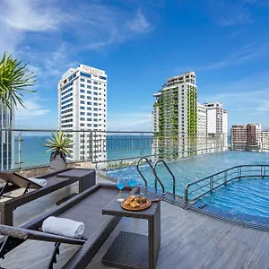 Monalisa Luxury Đà Nẵng