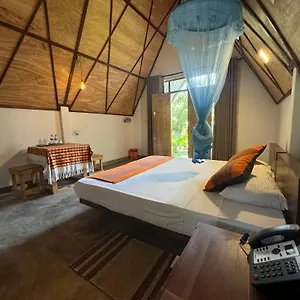 Steps Garden 3* Negombo