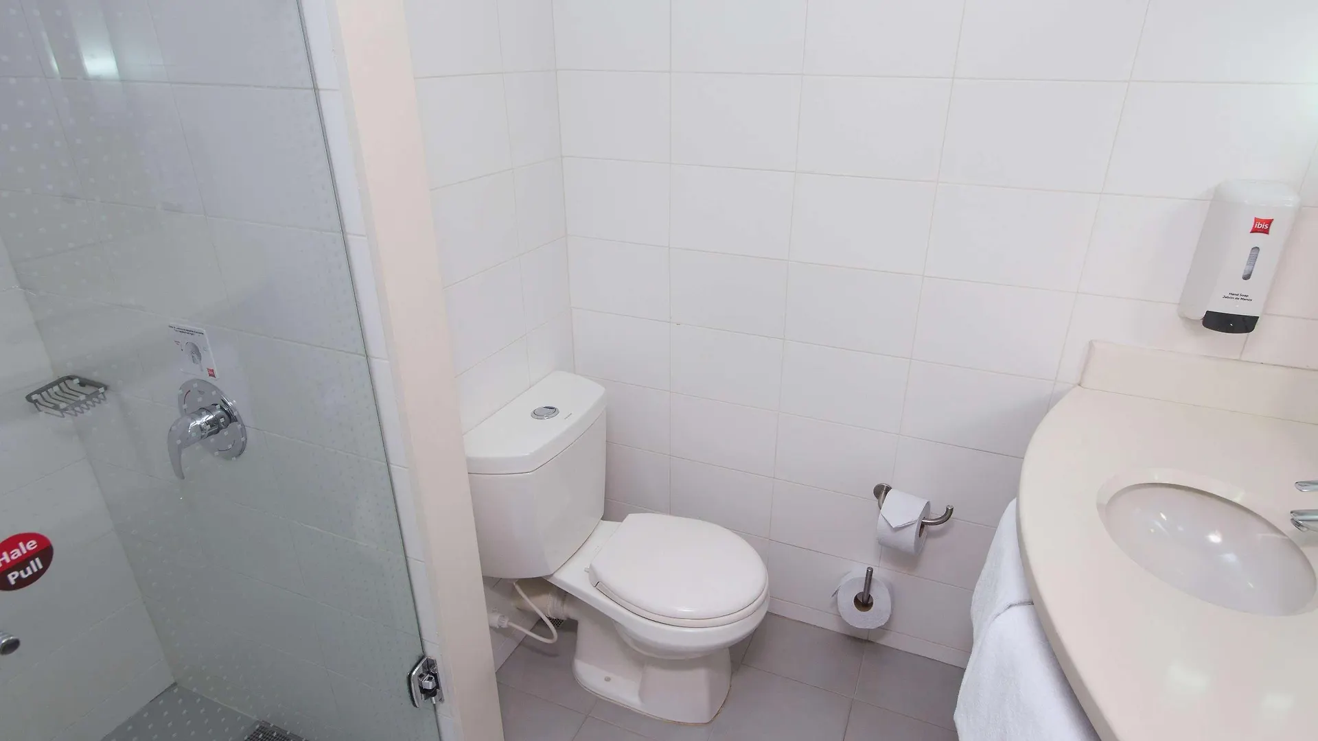 Ibis Medellin Hotel 3*,  Colombia