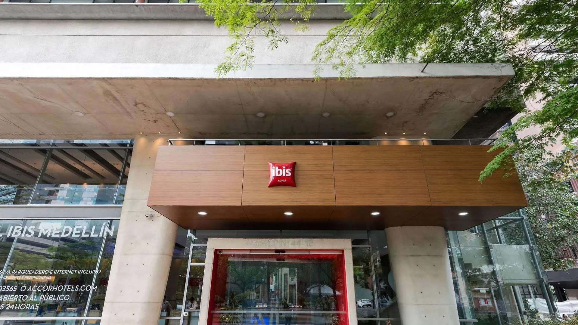 Ibis Medellin Hotel 3*,  Colombia