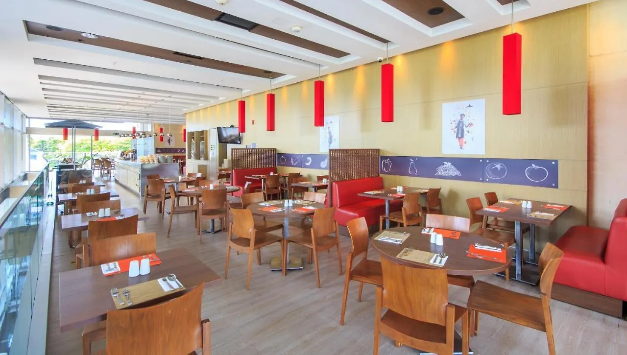 Ibis Medellin Hotel
